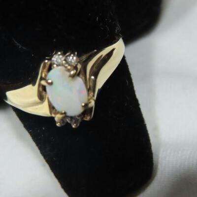 10k diamond and Opalescent ring