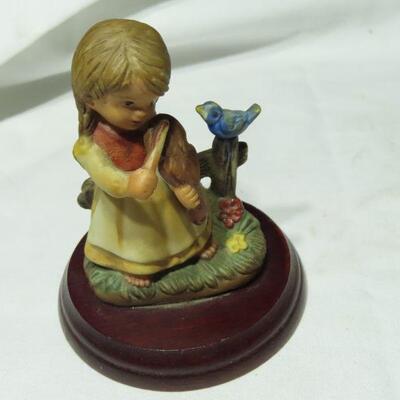 Miniature figures 