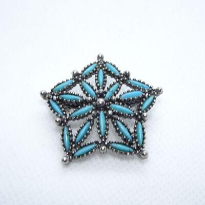 Sweet Little Turquoise & Silver Tone Pin 
