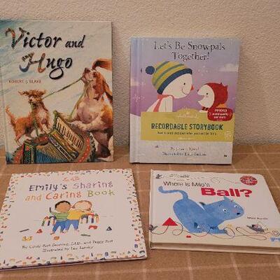 Lot 50: Assorted Children's Books - Recordable Book needs Batteries