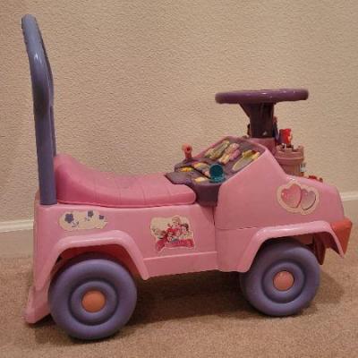 Lot 57: Vintage Children's Princess Vehicle TESTED A+ Sounds