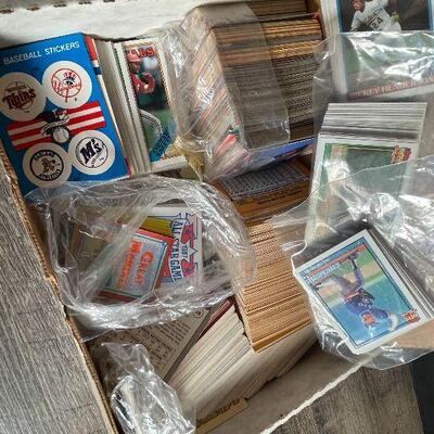 G2: Box lot of Baseball Cards from the 80â€™s