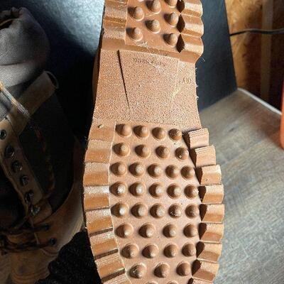 G6: Size 10 Men's Wolverine Sportsman Boots