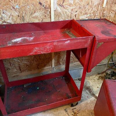 G19: Craftsman Rolling Work Cart with Foldable End Table