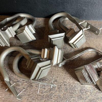 G32: Curtain Tie Backs - Four Sets