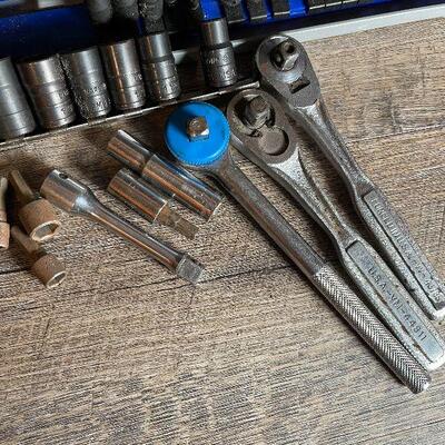G37: Lot of Metric Sockets, Rachets, and Extenders