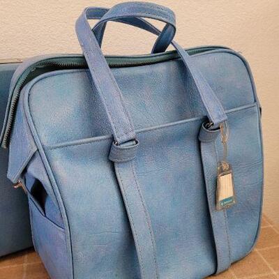 Lot 78: Vintage SAMSONITE Mid Century Modern Blue Sky Luggage and Briefcase Set