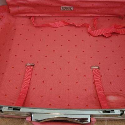 Lot 79: Vintage SAMSONITE SILHOUETTE Pink Sky Luggage 