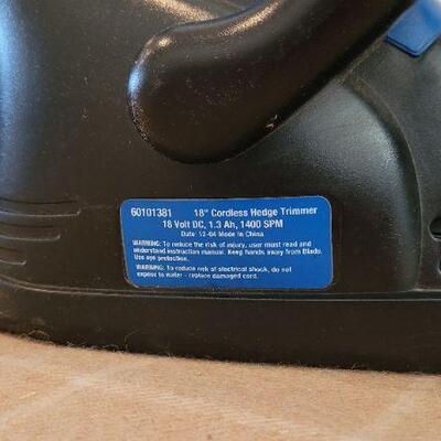 Lot 85: 18" Cordless Hedge Trimmer 