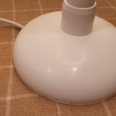 Lot 88: Vintage Mid Century Modern 2-Stage Lamp 26" TESTED A+