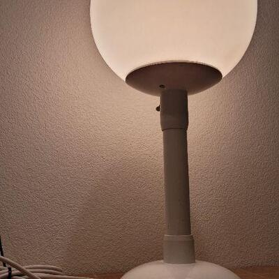 Lot 88: Vintage Mid Century Modern 2-Stage Lamp 26" TESTED A+