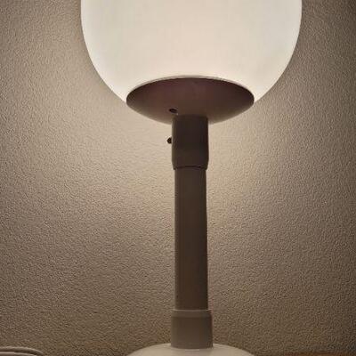 Lot 88: Vintage Mid Century Modern 2-Stage Lamp 26" TESTED A+