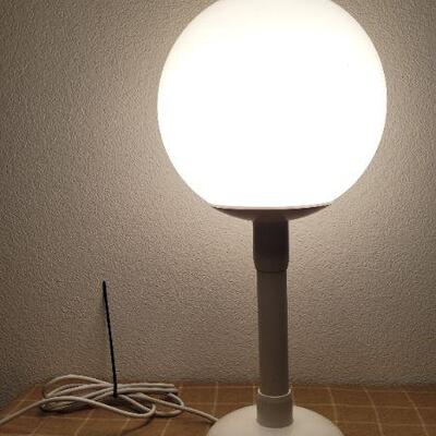 Lot 88: Vintage Mid Century Modern 2-Stage Lamp 26" TESTED A+