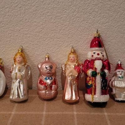 Lot 91: Assorted Vintage Christmas Ornaments Lot