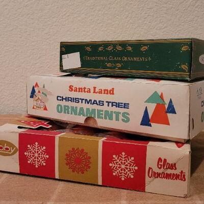 Lot 103: Assorted Vintage Christmas Ornaments 