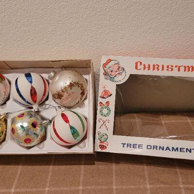 Lot 105: Vintage Christmas Ornaments 