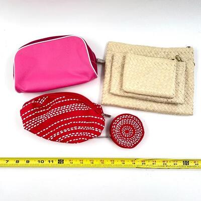 COSMETIC BAGS SET OF 6 (LOT #205)