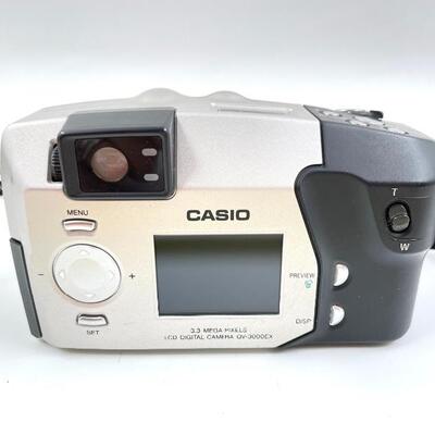CASIO 3.3MP QV-3000EX DIGITAL CAMERA W/CASE (LOT #199)