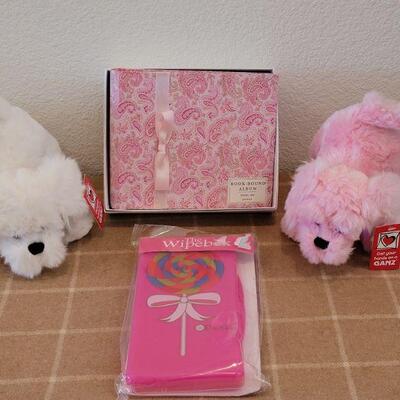 Lot 150: New Baby Girl Gifts
