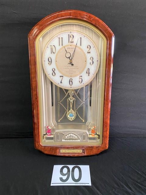 LOT#W90: Seiko Phantom of the Opera Clock 