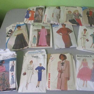 Lot 10 - Vintage Clothes Patterns