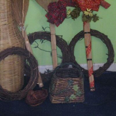 Lot 60 - Mixed Lot of Home DÃ©cor LOCAL PICKUP ONLY