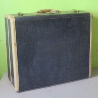 Lot 65 - Vintage Hard Samsonite Blue Suitcase  LOCAL PICK UP ONLY