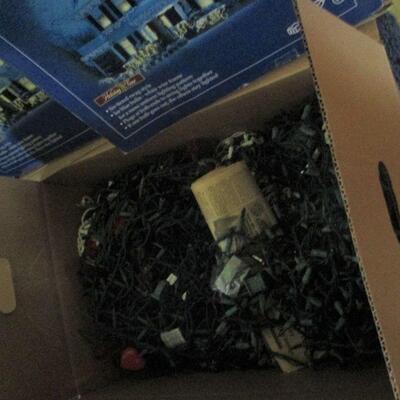 Lot 66 - Box of Christmas Lights LOCAL PICK UP ONLY