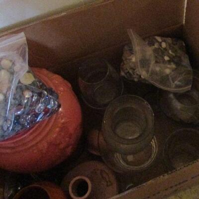 Lot 67 - Box of Vases and Rocks LOCAL PICK UP ONLY
