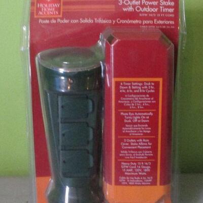 Lot 74 - 3 Outlet Power Stake