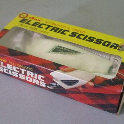Lot 86 - Sun 2 Speed Electric Scissors