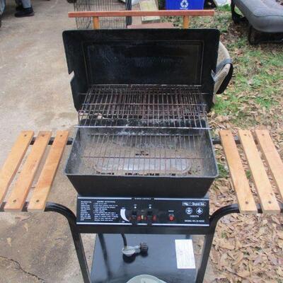 Lot 104 - Regent Sun D-1000E Gas Grill LOCAL PICK UP ONLY