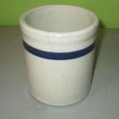 Lot 112 - Blue Stripe Crock