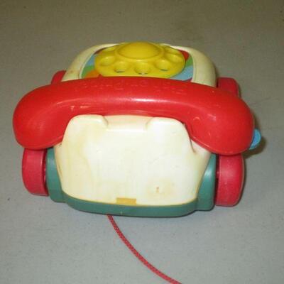 Lot 113 - 2000 Fisher Price Pull Phone Toy