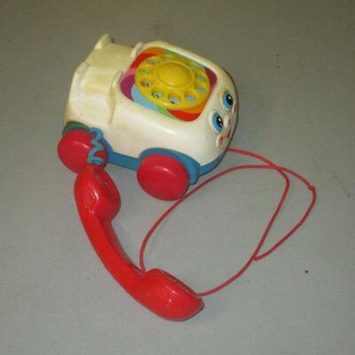 Lot 113 - 2000 Fisher Price Pull Phone Toy