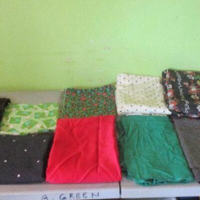 Lot 118 - Lot of Material