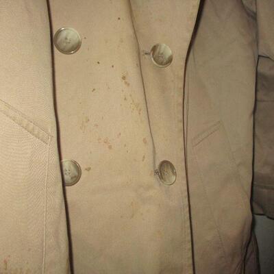 Lot 127 - London Fog Coat 8P