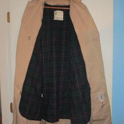 Lot 127 - London Fog Coat 8P