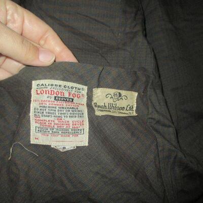 Lot 128 - London Fog Coat 8 Regular