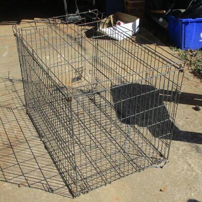 Lot 132 - Large Wire Dog Crate LOCAL PICK UP ONLY