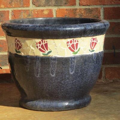 Lot 133 - Large Ceramic Planter LOCAL PICK UP ONLY