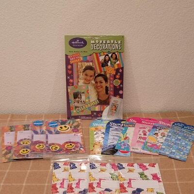 Lot 222: New Stationary Sets and Moveable Decorations 