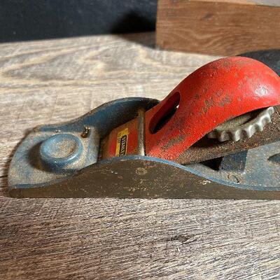 G52: Stanley Plane and Measuring Tape and Unmarked Level