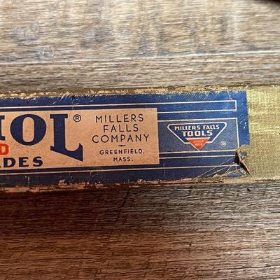 G53: Blu-Mol High Speed Hacksaw Blades and Vintage Sprayer