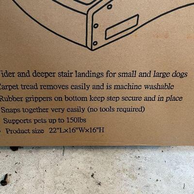 G62: NIB Pet Gear Easy Steps (1of2 available)