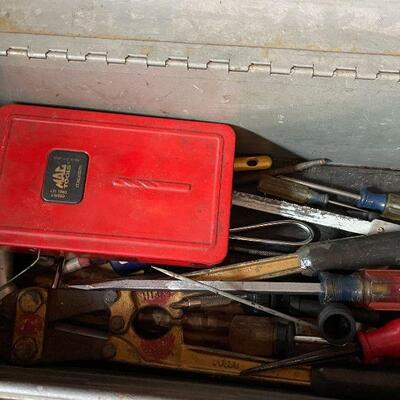 G64: Craftsman Tool Box with All Contents