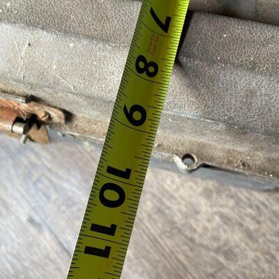 G69: Metal Tool Box with All Contents