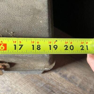 G69: Metal Tool Box with All Contents