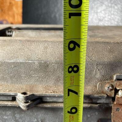 G69: Metal Tool Box with All Contents
