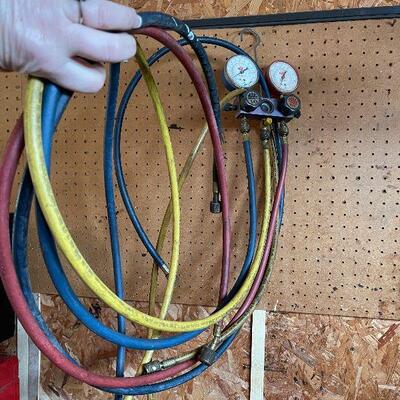G70: Mac Tools R-22 Manifold Gauge